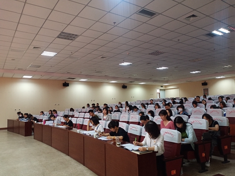 食品工程系舉辦“互聯(lián)網(wǎng)+”大學(xué)生創(chuàng)新創(chuàng)業(yè)比賽評審會，激發(fā)青年學(xué)子創(chuàng)新活力